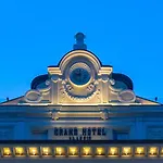 Grand & - The Leading Of The World