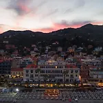 Grand & - The Leading Of The World Hotel 5*