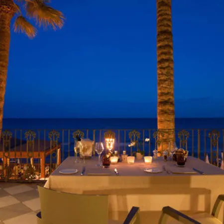 Готель Grand & - The Leading Of The World 5*
