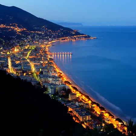 Grand & - The Leading Of The World Ξενοδοχείο