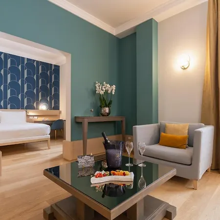 Готель Grand & - The Leading Of The World 5*