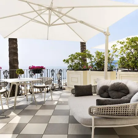 Готель Grand & - The Leading Of The World 5*