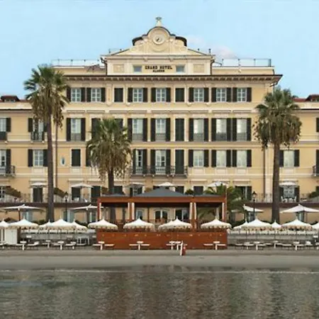 Grand & - The Leading Of The World Готель