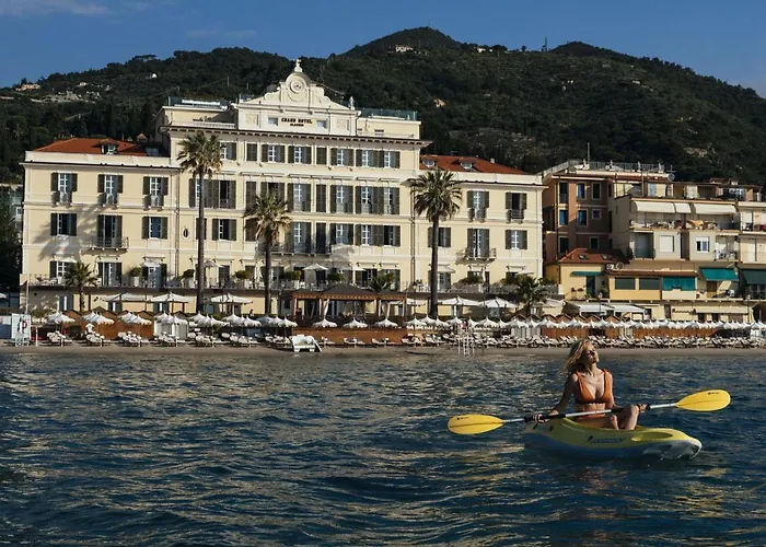 Grand & - The Leading Of The World Alassio