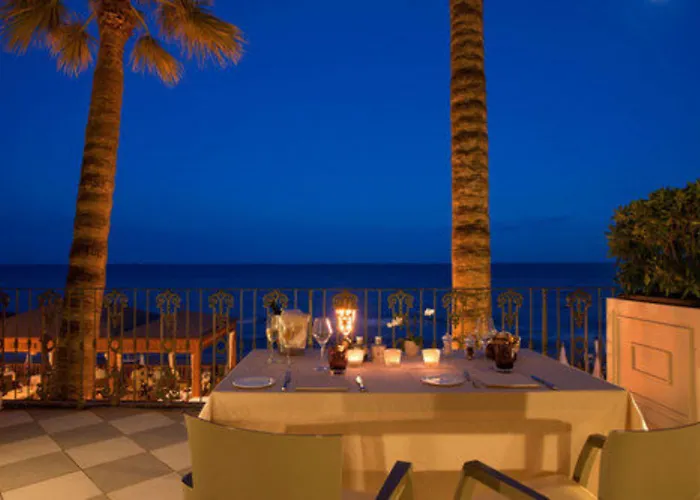 Hotel Grand & - The Leading Of The World 5*