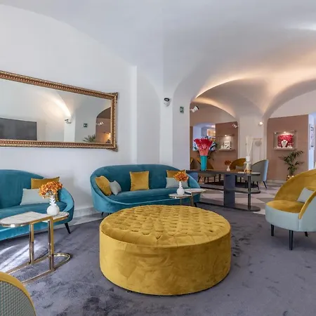 Hotel Grand & - The Leading Of The World