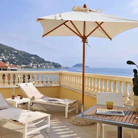 Grand & - The Leading Of The World Alassio