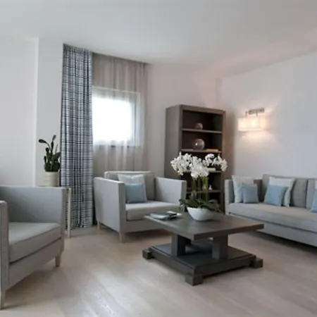 Grand & - The Leading Of The World