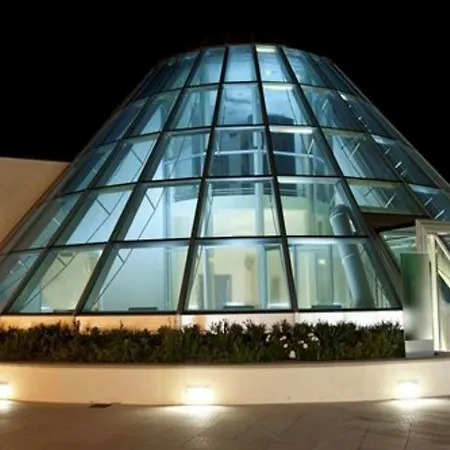 Grand & - The Leading Of The World Hotell