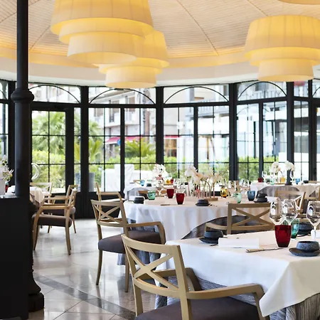 Grand & - The Leading Of The World 5*