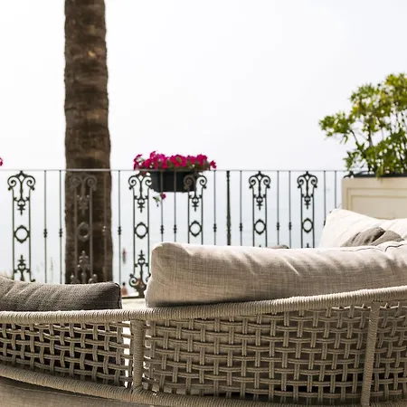 Grand & - The Leading Of The World Hotel 5*