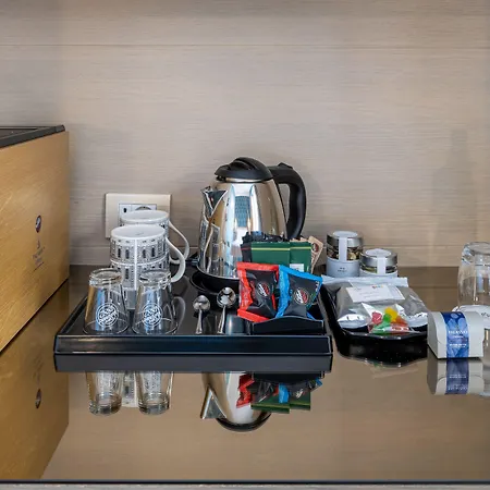 Grand & - The Leading Of The World Alassio