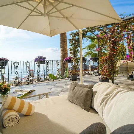 Grand & - The Leading Of The World Hotel