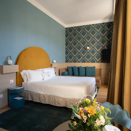 Hotel Grand & - The Leading Of The World