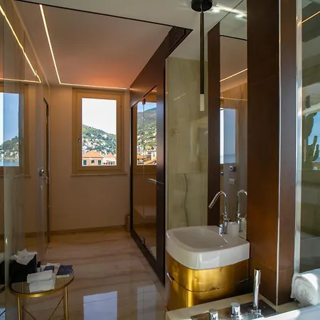 Grand & - The Leading Of The World 5* Alassio