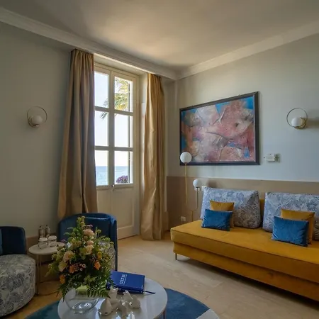 מלון Grand & - The Leading Of The World