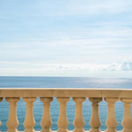 Hotel Grand & - The Leading Of The World 5*