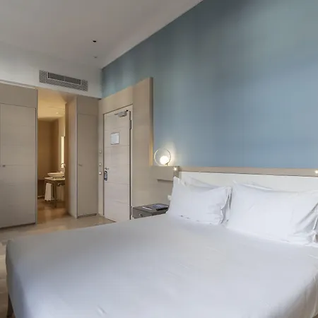 Grand & - The Leading Of The World Hotel 5*