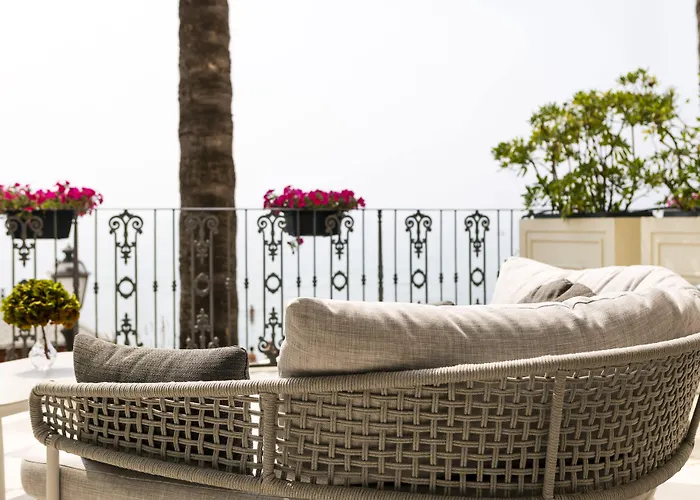 Grand & - The Leading Of The World Hotell 5*