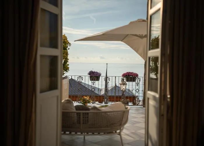 Hotell Grand & - The Leading Of The World 5*