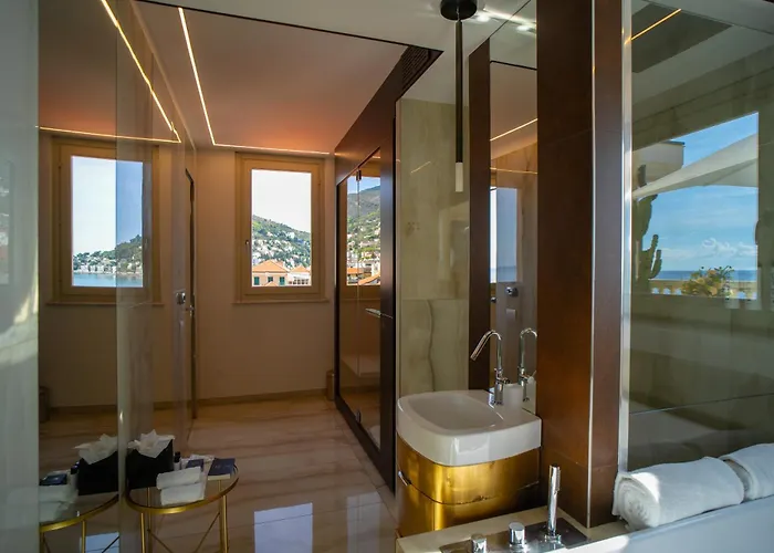 Grand & - The Leading Of The World 5* Alassio